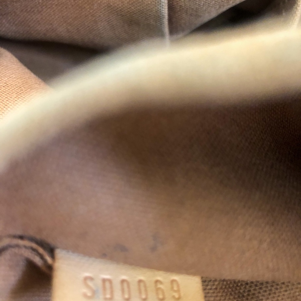 Louis Vuitton Tivoli GM Shoulder bag - Picture 9 of 12